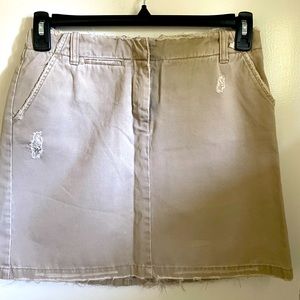 JCrew distressed skirt in good condition!